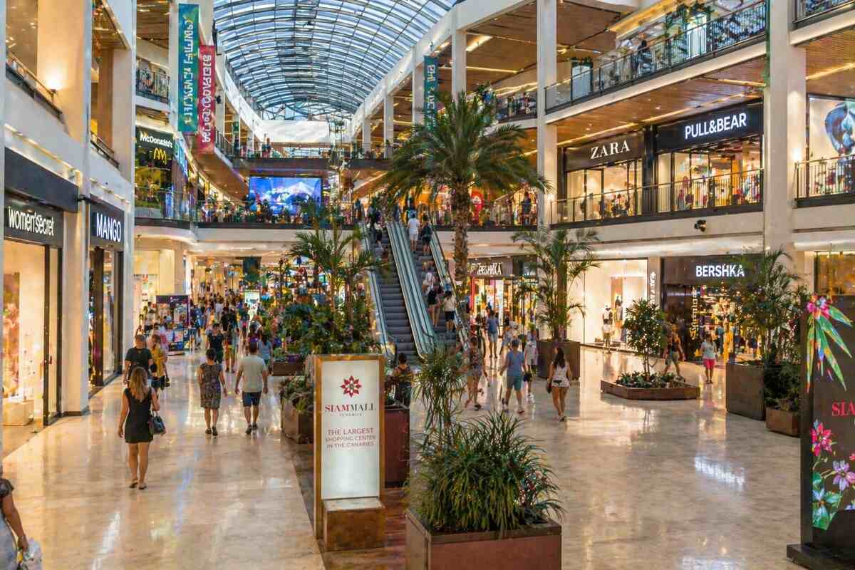 Küchenbrand in Adeje: Ein Verletzter durch Rauchinhalation – Einkaufen (Einkaufszentrum)